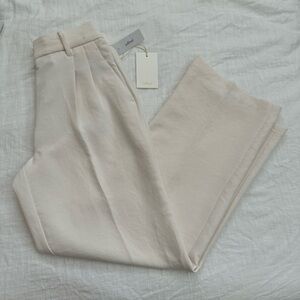 Aritzia Effortless Pants - SHORT